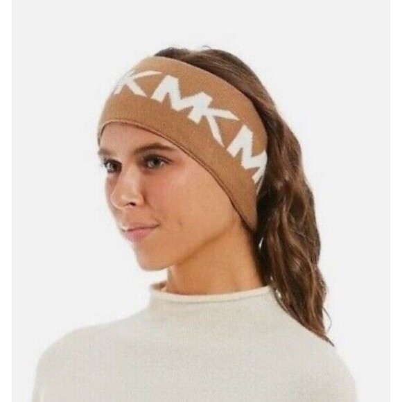 Michael Kors MK Headband and Gloves Gift Set Logo Camel & Cream Reversible NEW - Picture 3 of 8